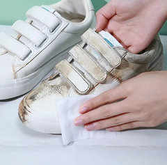 Khăn ướt lau giày khăn lau giày vệ sinh giày dép dùng một lần mang theo du lịch dã ngoại tiện lợi L1112