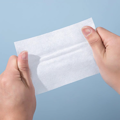 Bịch 50 miếng giấy thấm màu giặt quần áo hỗn hợp ngăn ố màu, giấy giặt ngăn quần áo bị nhiễm màu L1443