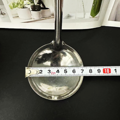 Muôi múc canh bằng thép không gỉ, dùng để múc canh và cháo, thìa cán dài L1911