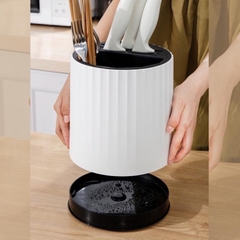 Giá Đựng Đũa Thìa Dao Kéo Hình Tròn Xoay 360 Độ Có Khay Hứng Nước A1471