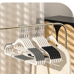 [ MÀU XANH] Móc Nhựa Treo Đồ chống Trượt Xoay 360 Độ A0711