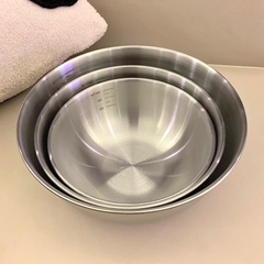 Set 3 Bát Âu Trộn Bột, Thau Trộn Salad Inox 304 Dày Dặn Có Vạch Chia Dung Tích Cao Cấp A2261