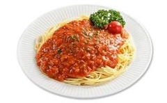 MÌ BÒ (MEAT SAUCE SPAGHETTI)