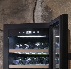 Tủ bảo quản rượu vang Caso WineExclusive 24 Smart nhập khẩu 