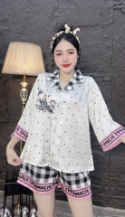 Đùi tay lững lụa latin