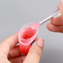 Cọ tô son môi lấy mặt nạ ngủ môi Silicon tiện lợi có nắp đậy
