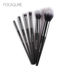 Set 6 cọ trang điểm Focallure