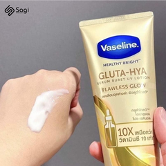 Lotion body Vaseline Gluta Hya 10x GLOW VÀNG