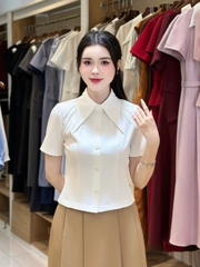 Sơ mi cổ đức nhọn ly cổ kiểu cách mới lạ UKSM2507015