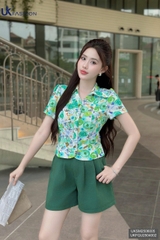 Sơ mi hoa V cổ lá rực rõ, xinh xắn, điệu đà UKSM2506005
