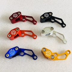 Pát Giữ Dây Dầu Cho Xe Máy Nhôm CNC (logo ngẫu nhiên)