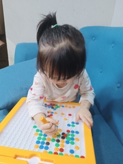 Bảng vẽ xếp hình hạt đậu năm châm từ tính