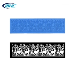 000269K14_Khuôn silicon ren viền hình những Chú Nai _Mẫu 8