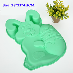 000418K17_ Khuôn silicon Thỏ Ôm Quả Trứng dùng đổ cốt bánh rau câu nướng bánh bông lan 28*21*4.5cm