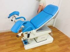 Bàn khám sản phụ khoa Examline 740 (Bicakcilar – Thổ Nhĩ Kỳ)