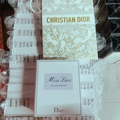 Sét Nước Hoa Mini Miss Dior Blooming Bouquet 5ml + body lotion 20ml