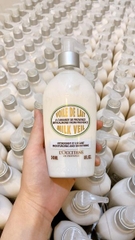 Sữa Dưỡng Thể Hạnh Nhân Loccitane Almond Milk Veil 240ml