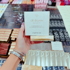 Phấn Bắt Sáng Cle De Peau The Luminizing Face Enhancer 10g