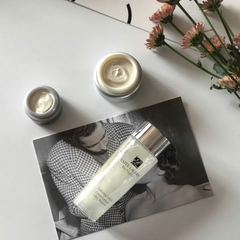 Nước Hoa Hồng Estee Lauder Re-Nutriv Softening Lotion 250ml ( Cám Vàng )