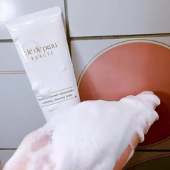 Sữa Rửa Mặt Tạo Bọt Cle De Peau Beaute Softening Cleansing Foam - Dành cho mọi loại da