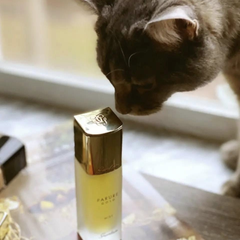 Xịt Khoáng Dưỡng Giữ Lớp Trang Điểm Guerlain Parure Gold Mist 30ml