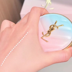 Phấn Nước YSL Phiên Bản Limited Valentine Touche Éclat Glow-Pact Cushion SPF50+ / PA++++