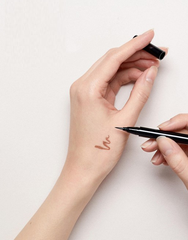 Kẻ Mắt Nước MAC Brushstroke 24-Hour Liner