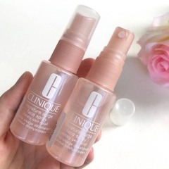 Xịt Khoáng Dưỡng Ẩm Clinique Moisture Surge Face Spray