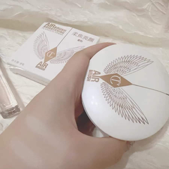 Phấn Phủ Charlotte Tilbury Airbrush Brightening Flawless Finish ( Trắng )