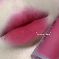 Son MAC Powder Kiss Liquid