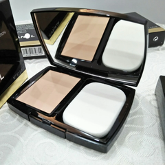 Phấn phủ Chanel Ultra Le Teint Compact - B10