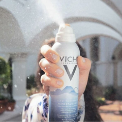 Xịt Khoáng Làm Dịu Vichy Mineralizing Thermal Water 300ml ( hsd 4/25 )