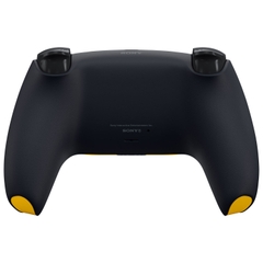 Tay cam PS5 DualSense Wolverine Battle Yellow chi tiet nut bam