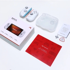 Tay cầm Mobapad M12S gắn trực tiếp Nintendo Switch 2 thiết kế công thái học
