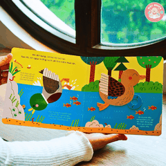 Combo 04 cuốn Sách tương tác cho bé - Thế giới nhỏ động đậy - Đinh Tị Books