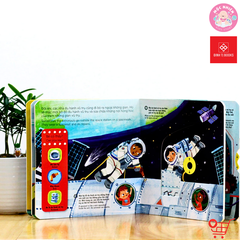 Sách chuyển động First Explorers - Nhà du hành vũ trụ - Đinh Tị Books