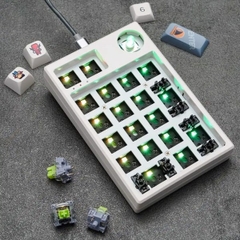 Bàn phím cơ DarmoShark K3 Pro Numpad (Wireless 2.4Ghz / Hotswap / Knob / Linear Switch / 19keys)