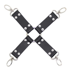 Dây nối khóa tay vào chân BDSM
