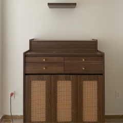 Tủ Thờ Gỗ MDF Có Ngăn Kéo Và Cửa Tấm Mây Nhỏ Gọn Hiện Đại 84x48x127cm Yapi-1207