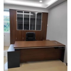 Bàn Làm Việc Giám Đốc Màu Vân Gỗ Phối Đen Có Ngăn Kéo,Cho Văn Phòng 180x80x75cm Yapi-BLD002