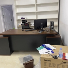 Bàn Làm Việc Giám Đốc Vân Gỗ Phối Đen Nhám, Có Ngăn Kéo Và Tủ Lưu Trữ Hiện Đại 180x40x75cm Yapi-BLD004