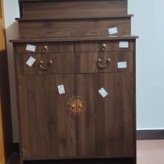 Tủ Thờ Thấp Màu Vân Gỗ Có Ngăn Kéo Và Cánh Mở Gọn Gàng Hiện Đại  88x48x112cm Yapi-1205