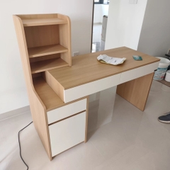 Bàn Làm Việc Kết Hợp Trang Điểm, Nhiều Ngăn Tiện Dụng 1557x570x1204mm Yapi-807
