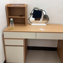 Bàn Làm Việc Kết Hợp Trang Điểm, Nhiều Ngăn Tiện Dụng 1557x570x1204mm Yapi-807