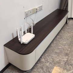 Kệ TV  Trắng Kết Hợp Mặt Gỗ, Bo Tròn Góc, Cánh Mở Hiện Đại 240x35x40cm Yapi-922