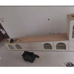 Combo Kệ Tivi, Tủ Đứng Và Bàn Trà Cánh Kính Sóng Thanh Lịch 200x35x45cm Yapi-923