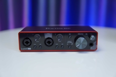 SOUNDCAR FOCUSRITE SCARLETT 2I2