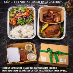 201125 Lunch box Regional - Cơm gà nướng sốt chanh tỏi Địa Trung Hải, heo BBQ/ Mediterranean lemon–garlic grilled chicken rice, and BBQ pork