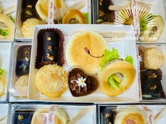 121125 Teabreak box Business 2 bánh mặn 3 bánh ngọt, Trái cây, Nước