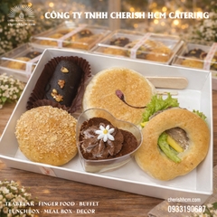121125 Teabreak box Business 2 bánh mặn 3 bánh ngọt, Trái cây, Nước